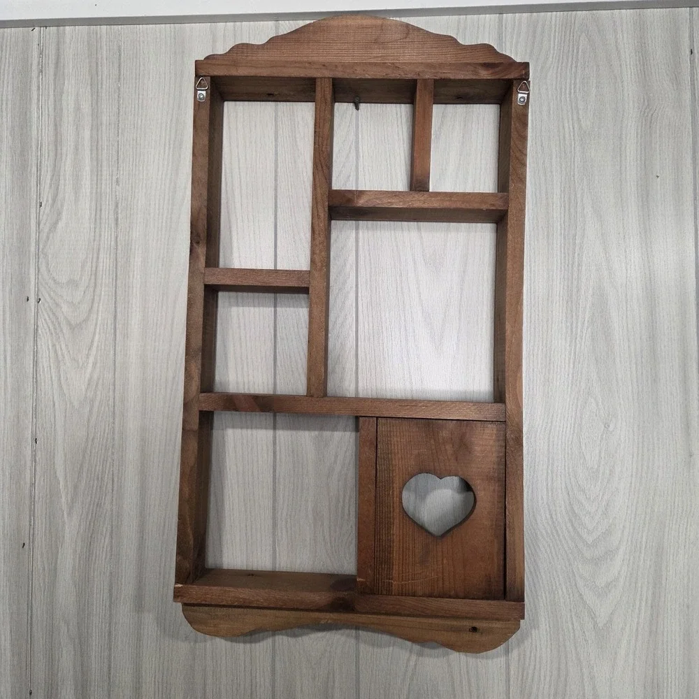 Wooden Wall Shelf with A Heart Cutout Design & Pegs VTG Country Cottage Decor